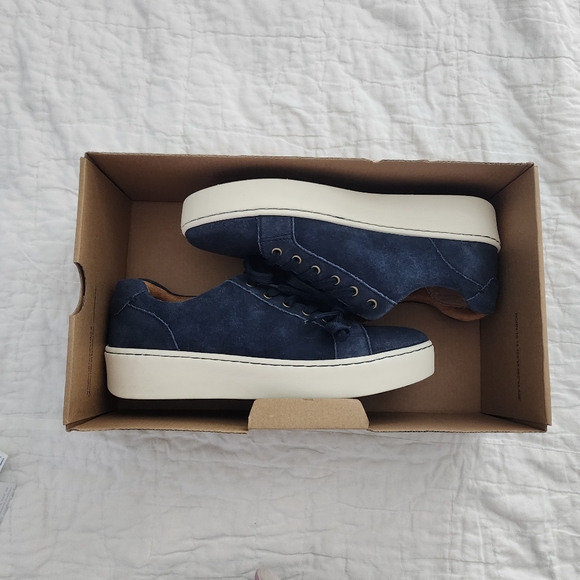 Born Shoes - NEW BORN Women's Mira Sneakers in Dark Blue